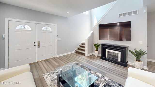 5904 Rega Drive, Toledo, OH 43623