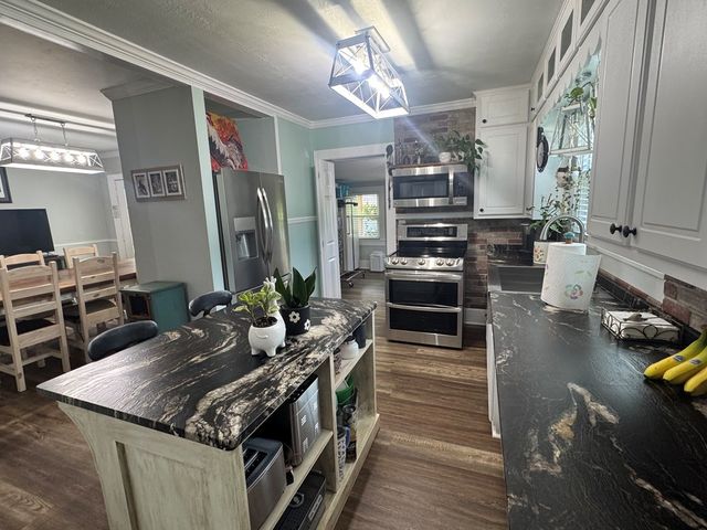 606 S Main St., Headland, AL 36345