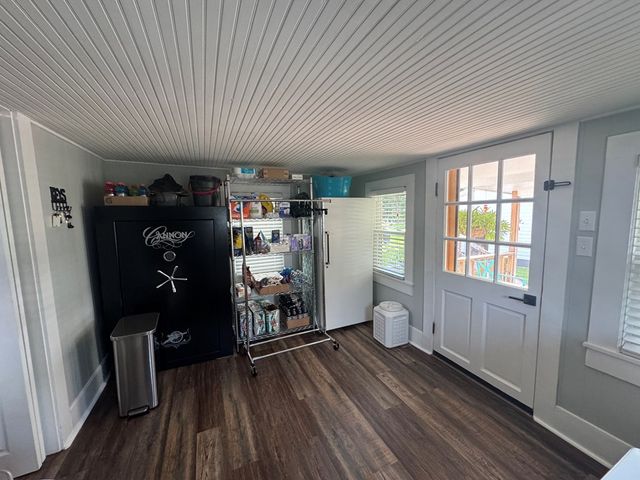 606 S Main St., Headland, AL 36345