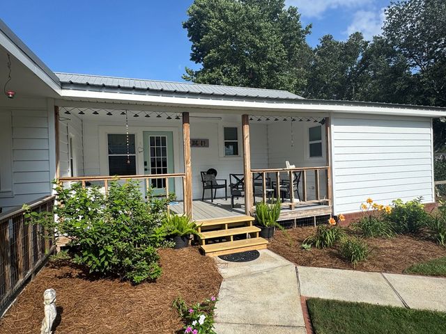 606 S Main St., Headland, AL 36345