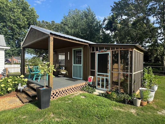 606 S Main St., Headland, AL 36345