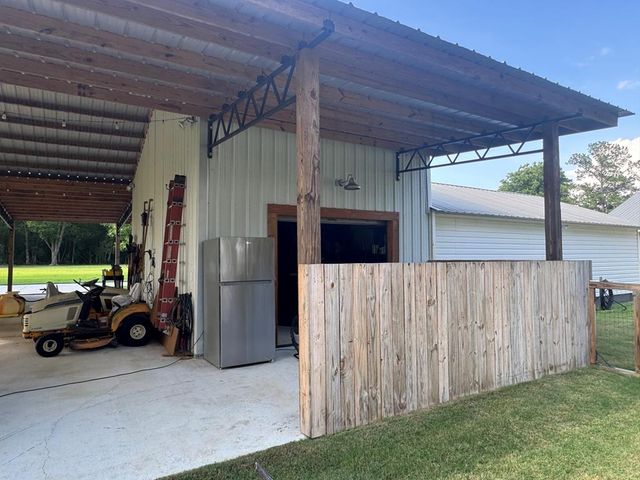 606 S Main St., Headland, AL 36345