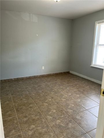 315 Texas Lane 105, Springdale, AR 72764