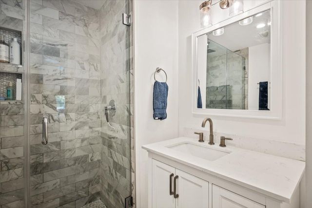 1583 W Robinhood Drive, Charleston, SC 29407