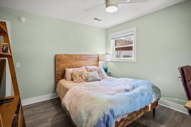 1583 W Robinhood Drive, Charleston, SC 29407