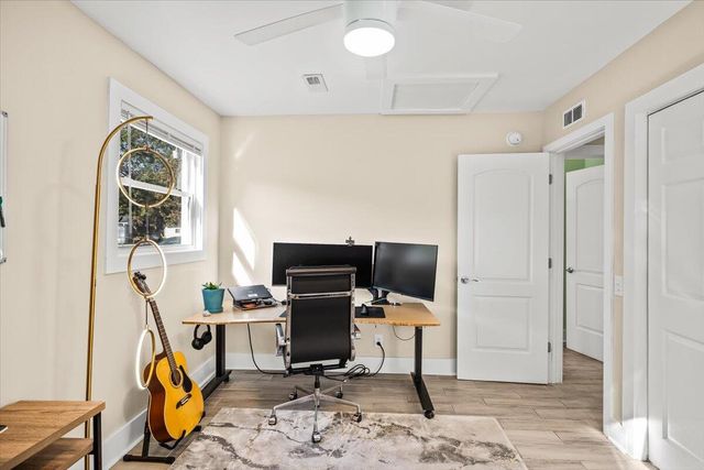 1583 W Robinhood Drive, Charleston, SC 29407