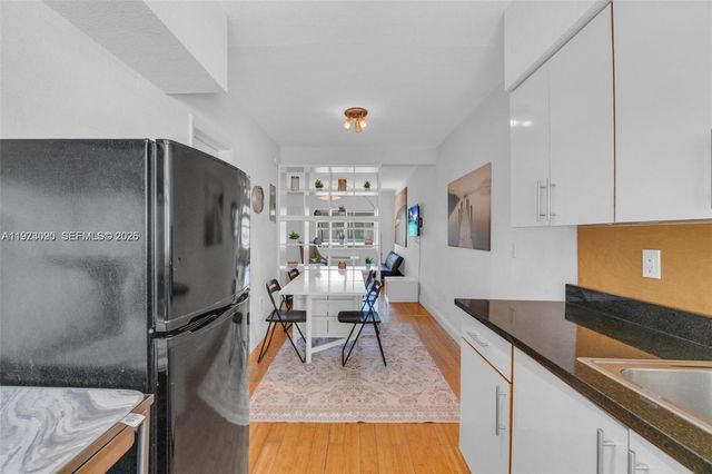 8080 Tatum Waterway Dr 25, Miami Beach, FL 33141