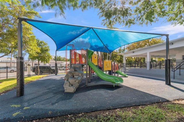 8080 Tatum Waterway Dr 25, Miami Beach, FL 33141