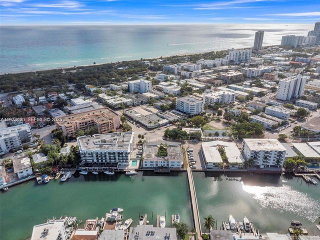 8080 Tatum Waterway Dr 25, Miami Beach, FL 33141