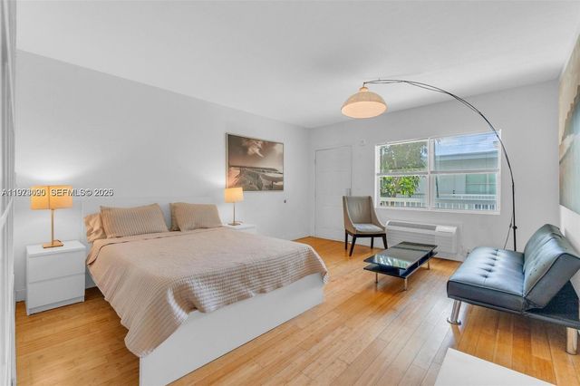 8080 Tatum Waterway Dr 25, Miami Beach, FL 33141