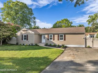 20 Haines Street E, Lanoka Harbor, NJ 08734