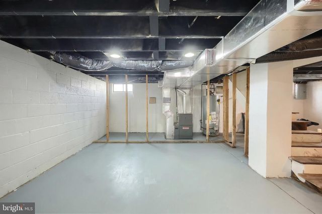 221 S ADAMS ST, York, PA 17404