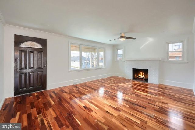 221 S ADAMS ST, York, PA 17404