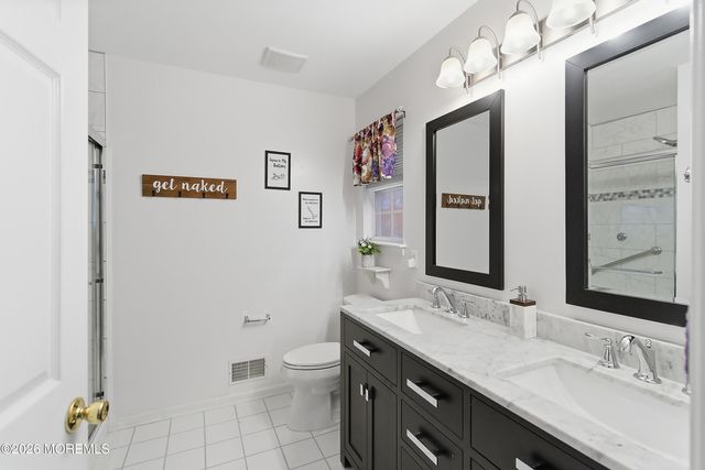 37 Hadley Drive, Robbinsville, NJ 08691