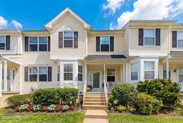 37 Hadley Drive, Robbinsville, NJ 08691