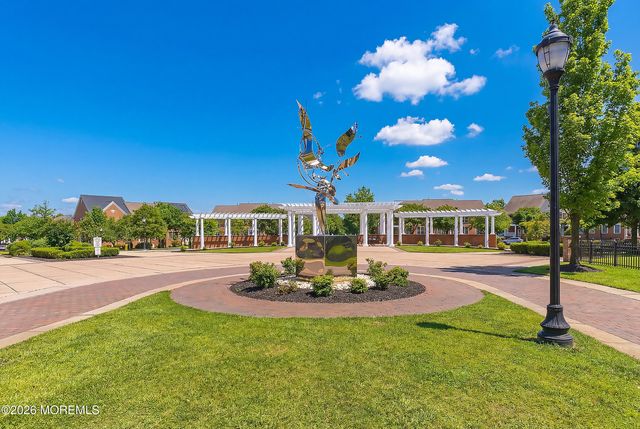 37 Hadley Drive, Robbinsville, NJ 08691