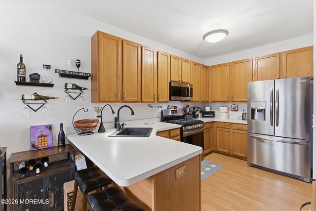 37 Hadley Drive, Robbinsville, NJ 08691