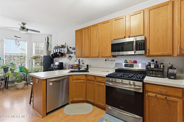 37 Hadley Drive, Robbinsville, NJ 08691