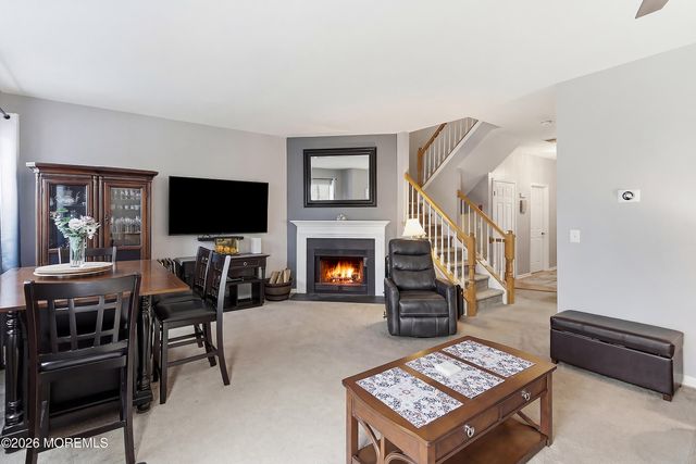 37 Hadley Drive, Robbinsville, NJ 08691