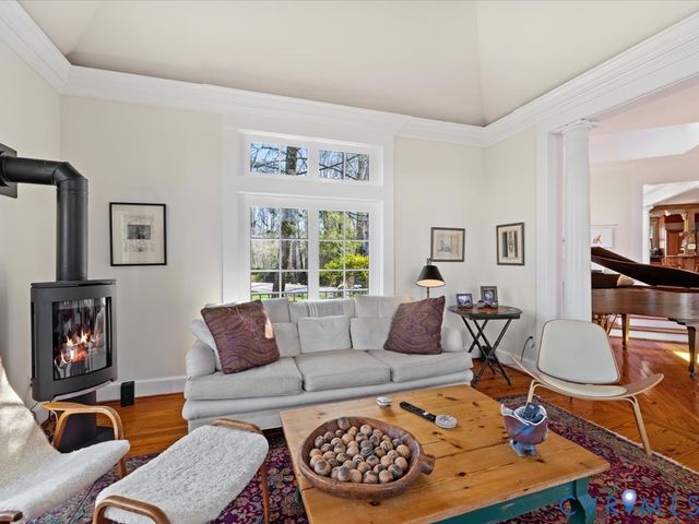 14335 Horseshoe Ford Rd, Ashland, VA 23005