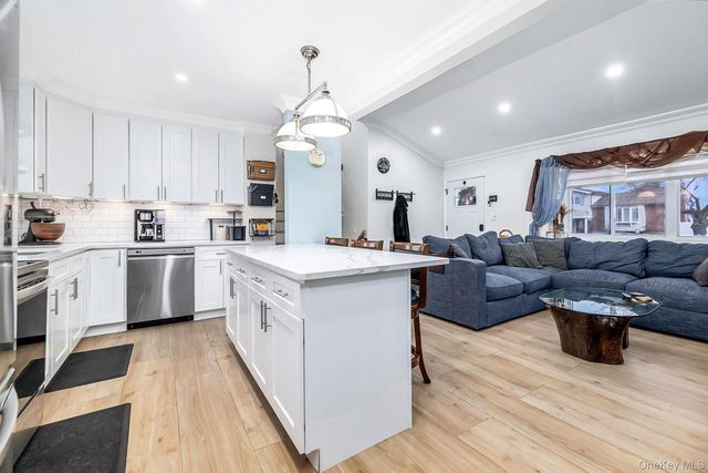 312 W 20th Street, Deer Park, NY 11729