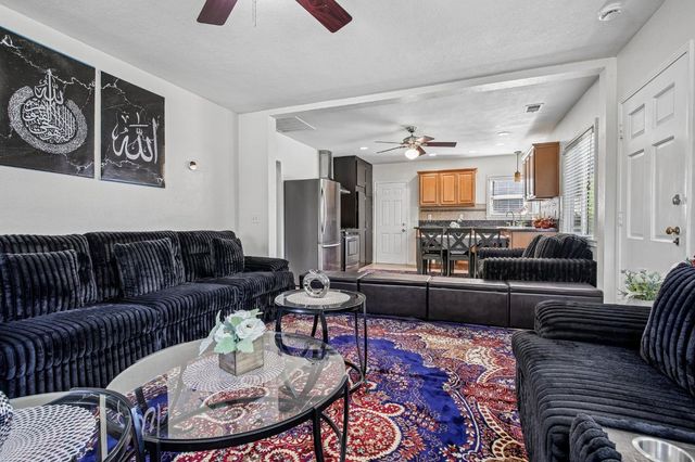 715 E Roseburg Ave, Modesto, CA 95350