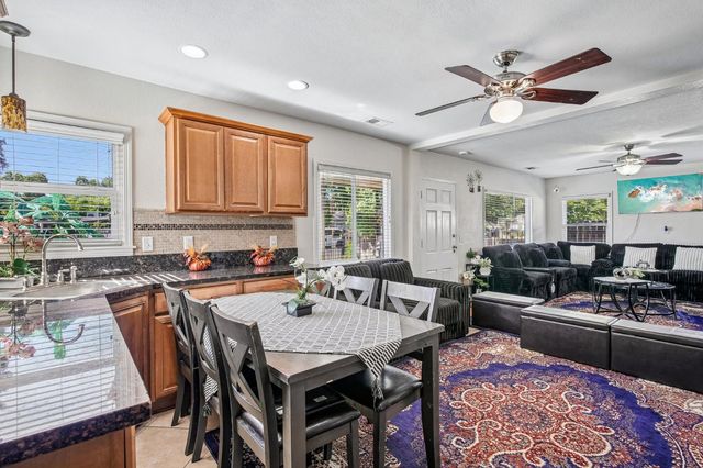 715 E Roseburg Ave, Modesto, CA 95350