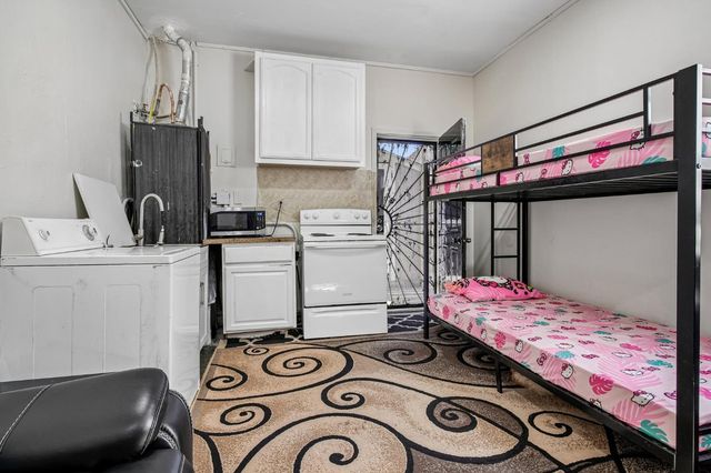715 E Roseburg Ave, Modesto, CA 95350