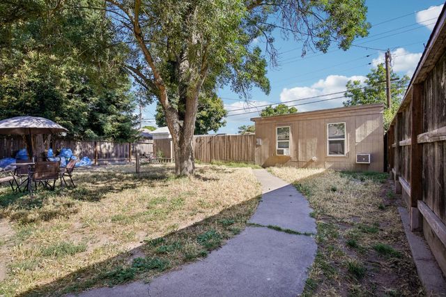 715 E Roseburg Ave, Modesto, CA 95350