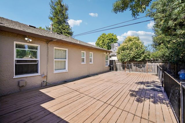 715 E Roseburg Ave, Modesto, CA 95350