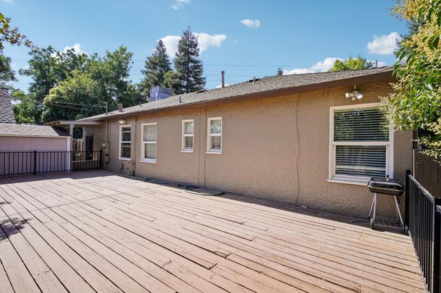 715 E Roseburg Ave, Modesto, CA 95350