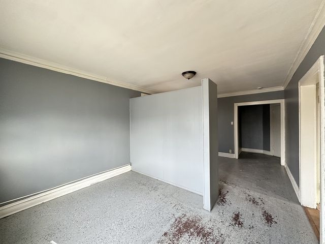 3121 N HAMLIN Avenue 2H, Chicago, IL 60618