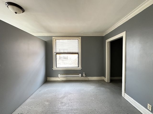 3121 N HAMLIN Avenue 2H, Chicago, IL 60618