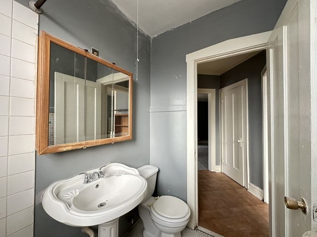 3121 N HAMLIN Avenue 2H, Chicago, IL 60618