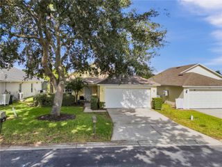 324 CASTERTON CIRCLE, Davenport, FL 33897