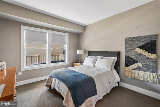 44784 TIVERTON SQ, Ashburn, VA 20147