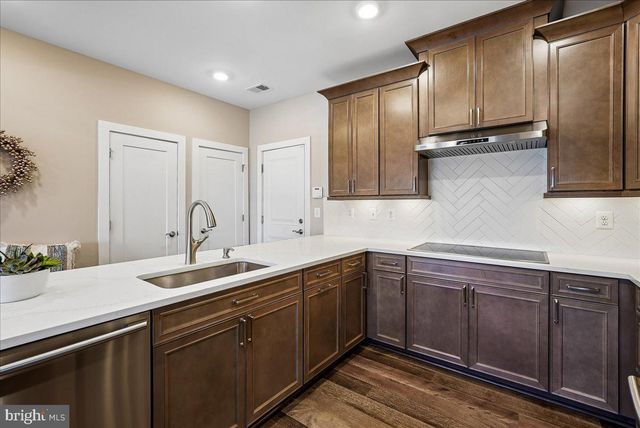 44784 TIVERTON SQ, Ashburn, VA 20147