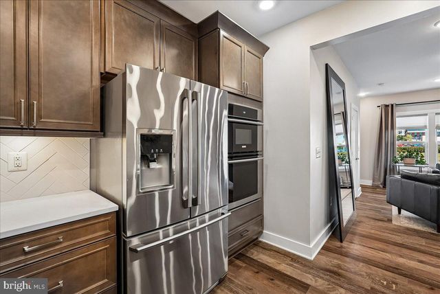 44784 TIVERTON SQ, Ashburn, VA 20147