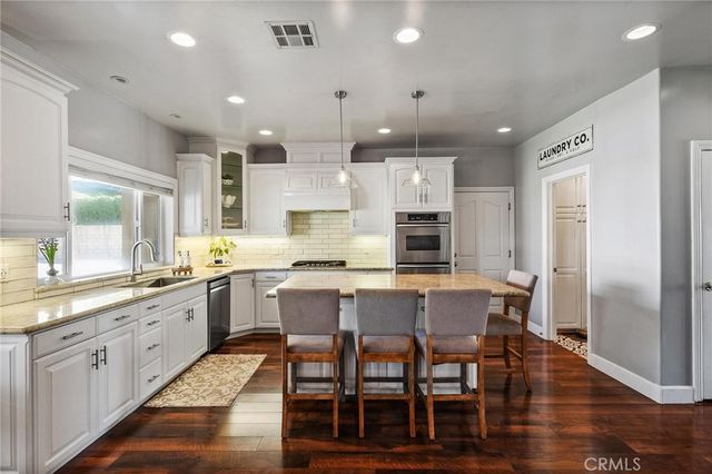 37420 Wildwood View, Yucaipa, CA 92399