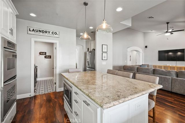 37420 Wildwood View, Yucaipa, CA 92399