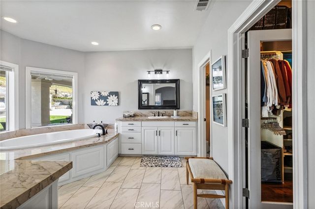 37420 Wildwood View, Yucaipa, CA 92399