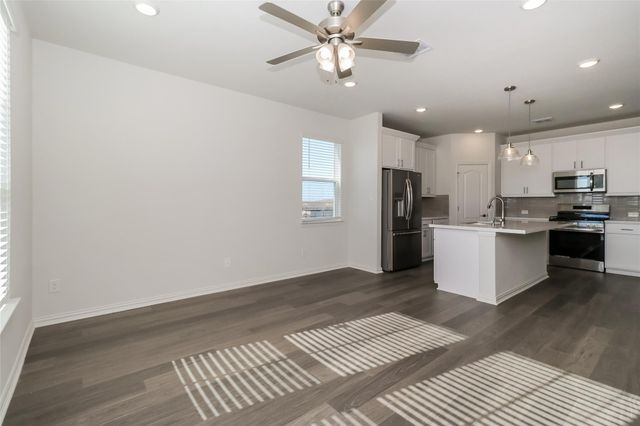 530 Ansley CT, Taylor, TX 76574