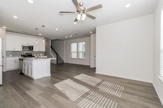 530 Ansley CT, Taylor, TX 76574