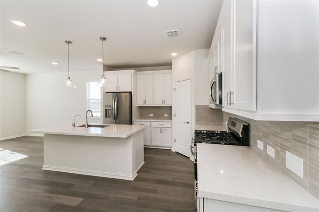 530 Ansley CT, Taylor, TX 76574