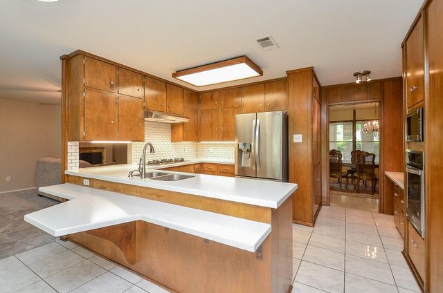 6203 Wigton Drive, Houston, TX 77096