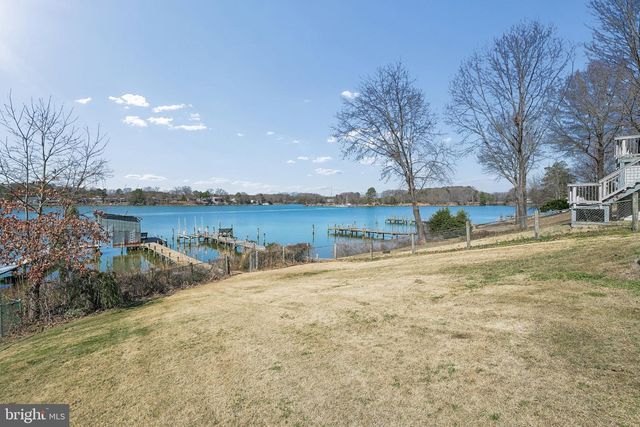 47 BAYVIEW DR, Colonial Beach, VA 22443