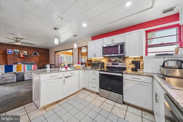 47 BAYVIEW DR, Colonial Beach, VA 22443