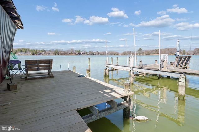 47 BAYVIEW DR, Colonial Beach, VA 22443