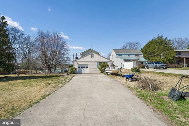 47 BAYVIEW DR, Colonial Beach, VA 22443