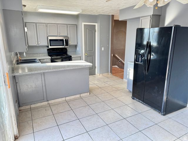 2093 W CHATEAU AVE, Taylorsville, UT 84129